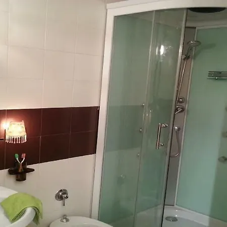 Apartament Panoramico Nel Verde Del Tigullio, Piscina E Wi-fi